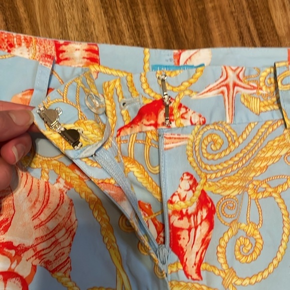 J Mclauglin womens shorts 10 medium Bermuda nautical shells twill stretch 9” - Picture 3 of 9